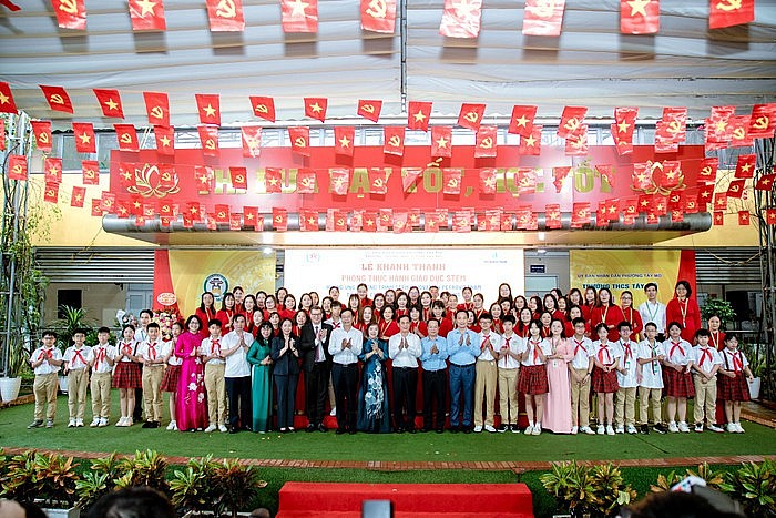 Hà Nội: Khánh thành phòng thực hành giáo dục STEM tại Trường THCS Tây Mỗ