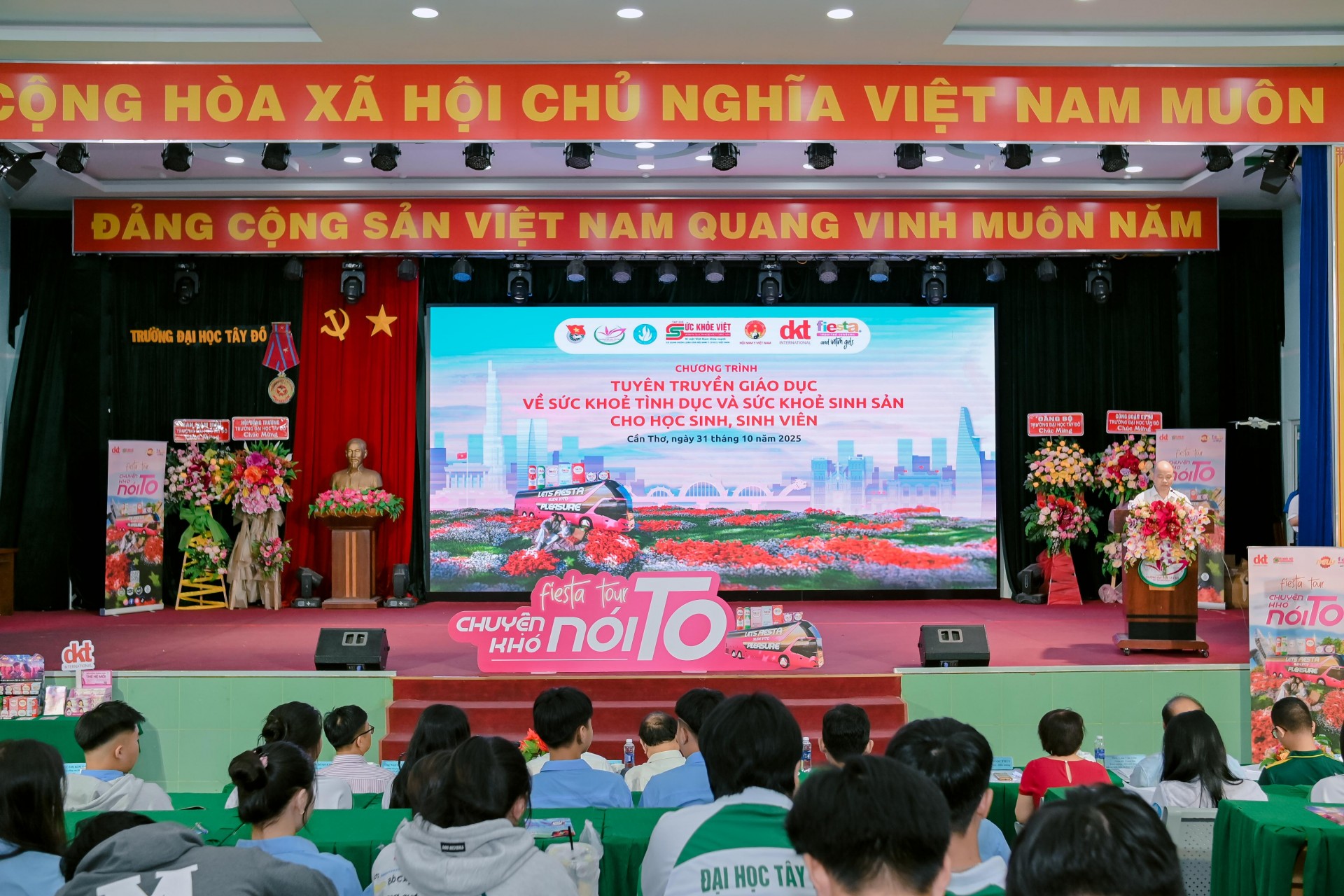 Lan tỏa thông điệp “Hiểu đúng – Hành động đúng” về sức khỏe sinh sản và sức khỏe tình dục tại Trường Đại học Tây Đô dsc 4964 120251105222415