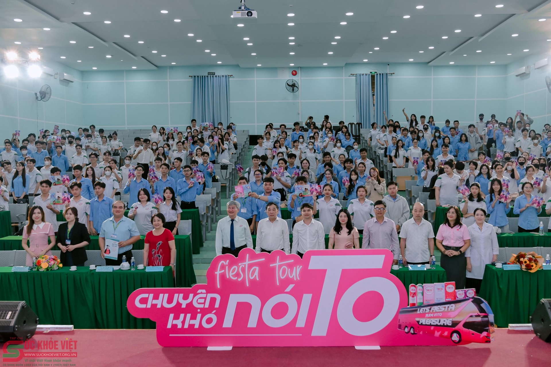 Lan tỏa thông điệp “Hiểu đúng – Hành động đúng” về sức khỏe sinh sản và sức khỏe tình dục tại Trường Đại học Tây Đô dsc 500520251104222222