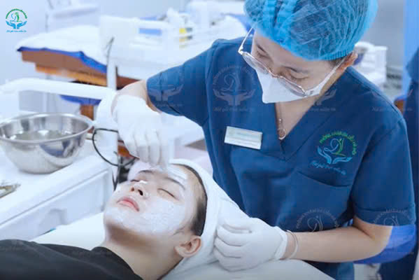 Trẻ hóa da đa tầng giải pháp chăm sóc da khỏe, đẹp, an toàn tại Phòng khám da liễu Hà Nội z5975496546175 1e15f578bc62cab3cc5c750286f97070