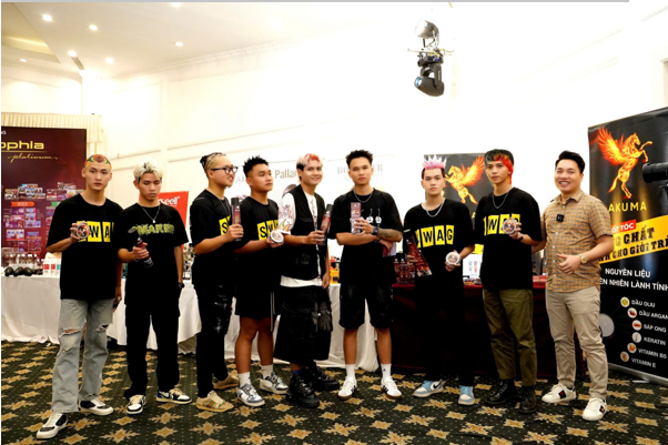 AKUMA – Thương hiệu men-care Việt Nam đồng hành cùng cộng đồng barber AKUMA tài trợ cho chương trình Người lái đò thầm lặng