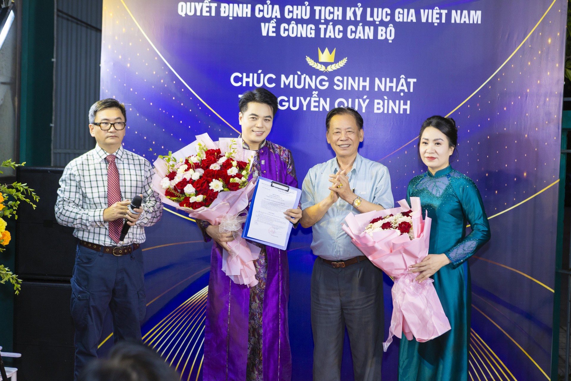 Ca sĩ Châu Á David Le nhận Quyết định bổ nhiệm từ Lãnh đạo Hội