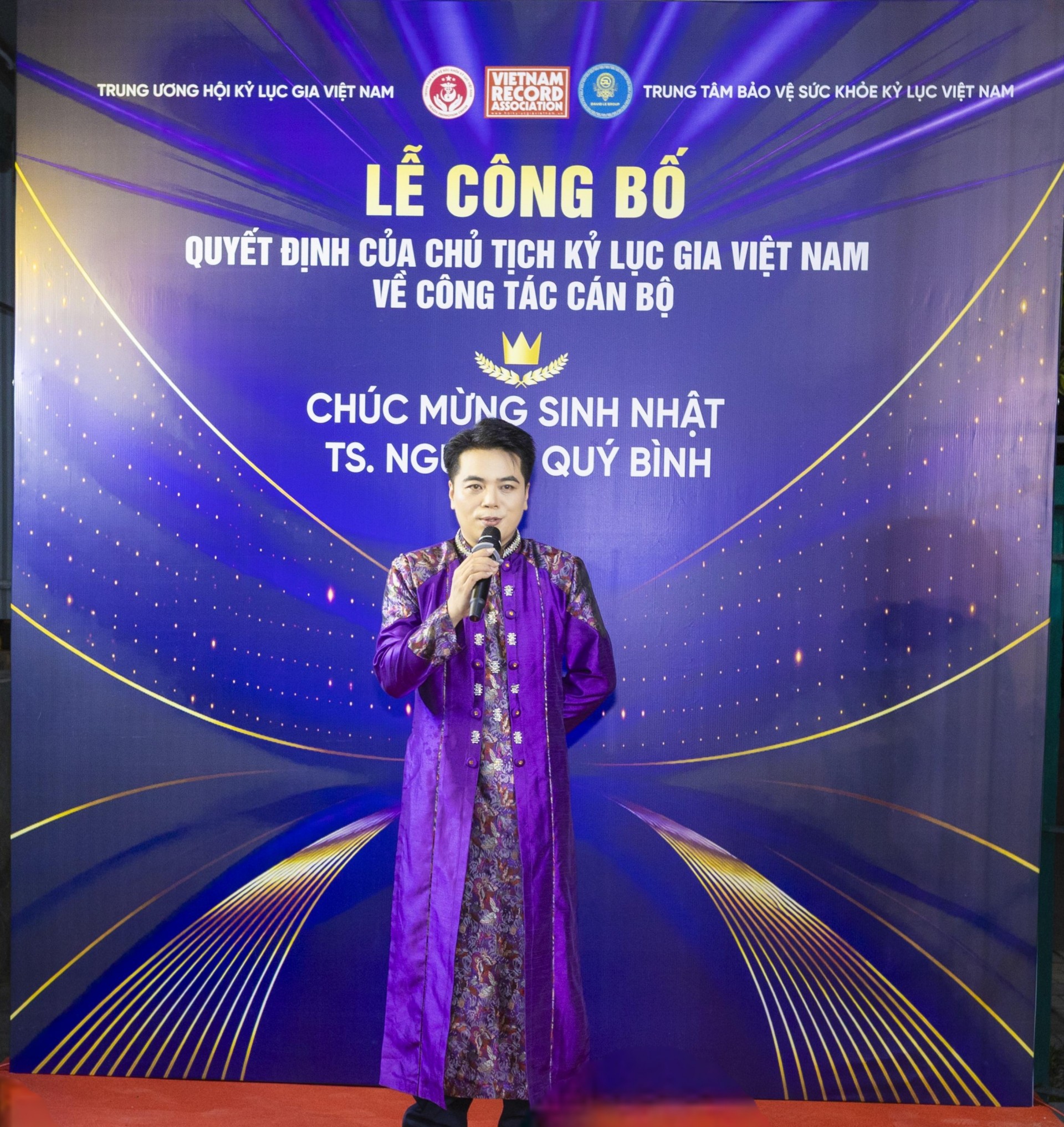 Ca sĩ Châu Á David Le