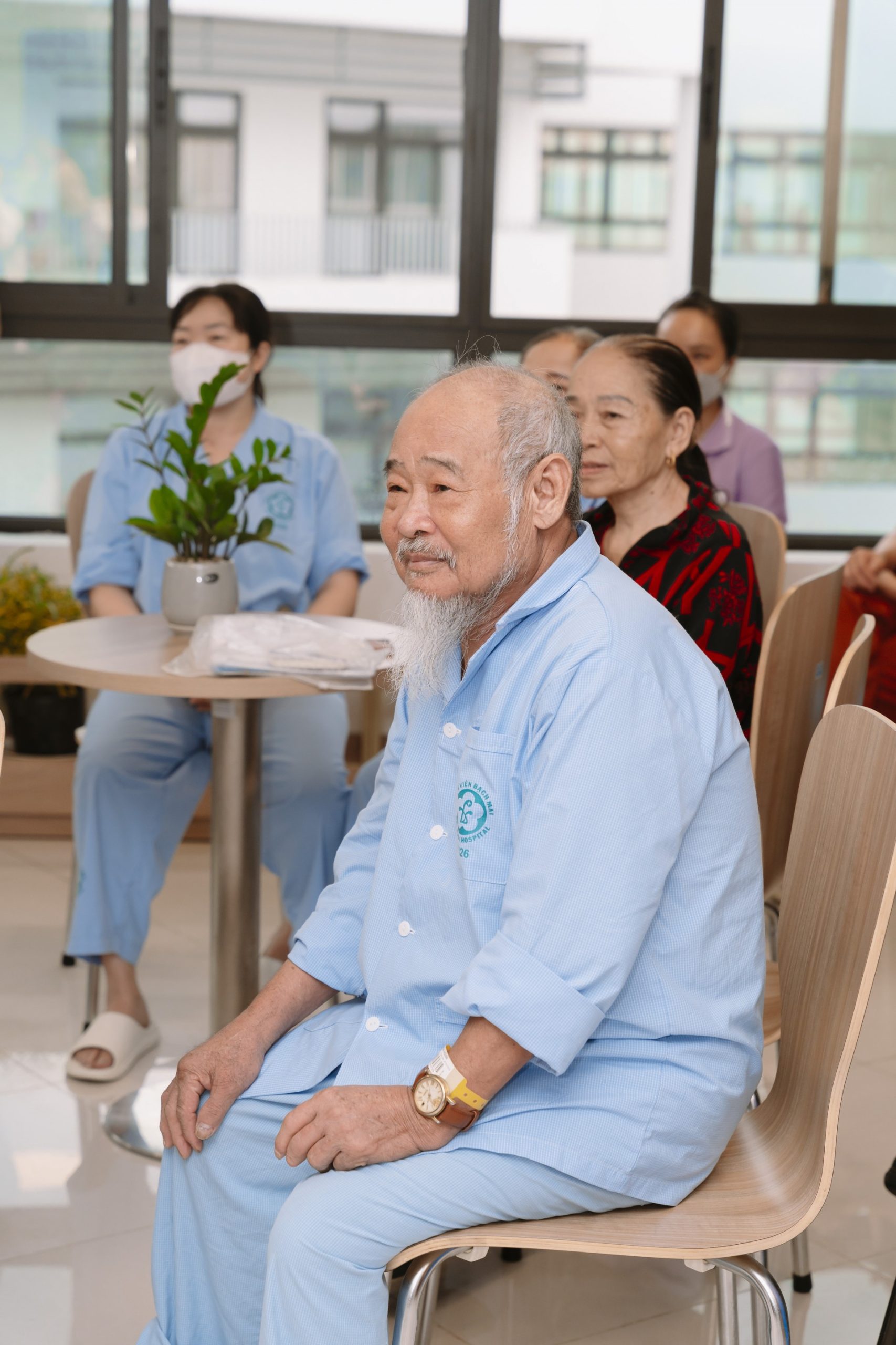 Khúc Ca Blouse Trắng 2026": Giai Điệu Từ Tâm Khơi Mầm Hy Vọng Tại Bệnh Viện Bạch Mai Cơ Sở Ninh Bình dsc0544920260805141409 scaled