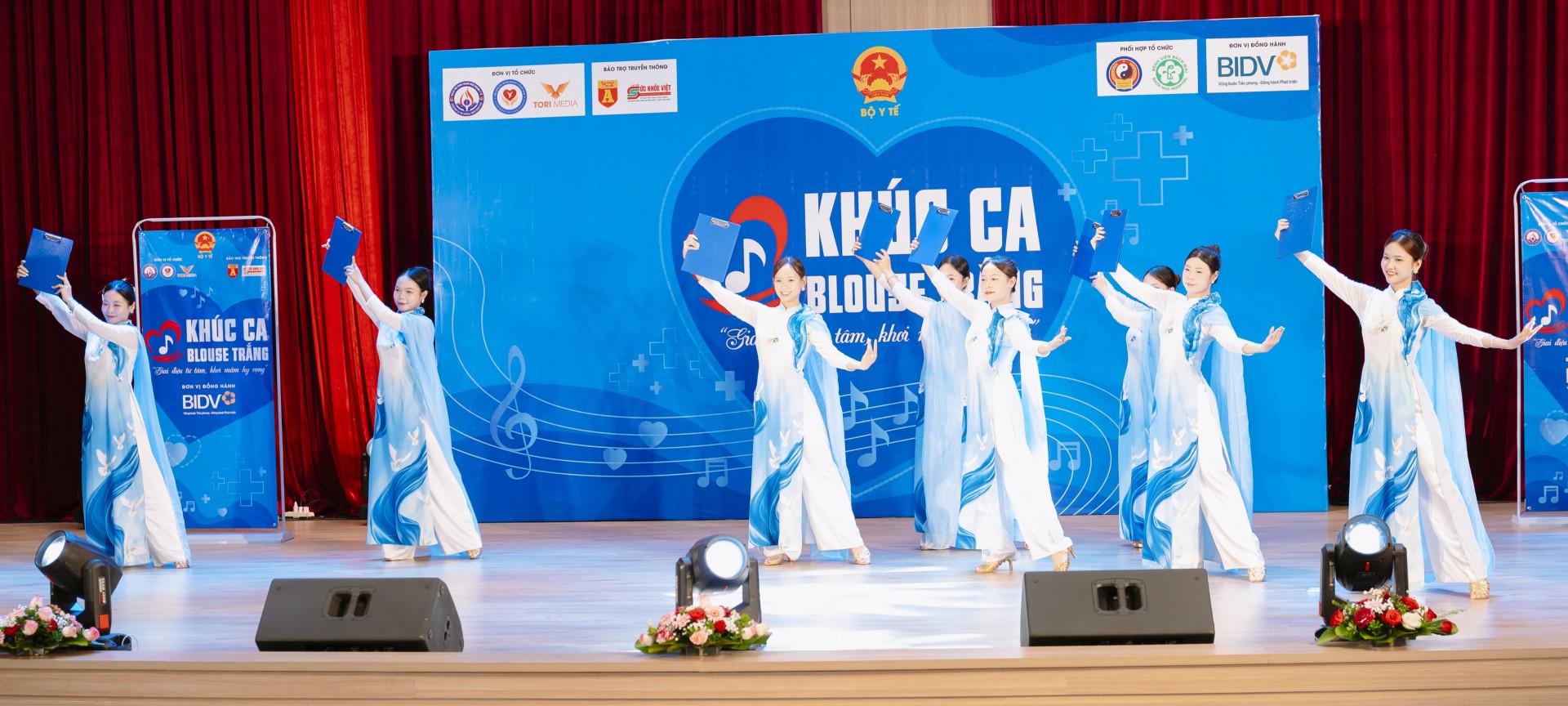 Khúc Ca Blouse Trắng 2026": Giai Điệu Từ Tâm Khơi Mầm Hy Vọng Tại Bệnh Viện Bạch Mai Cơ Sở Ninh Bình dsc0550520260805094835