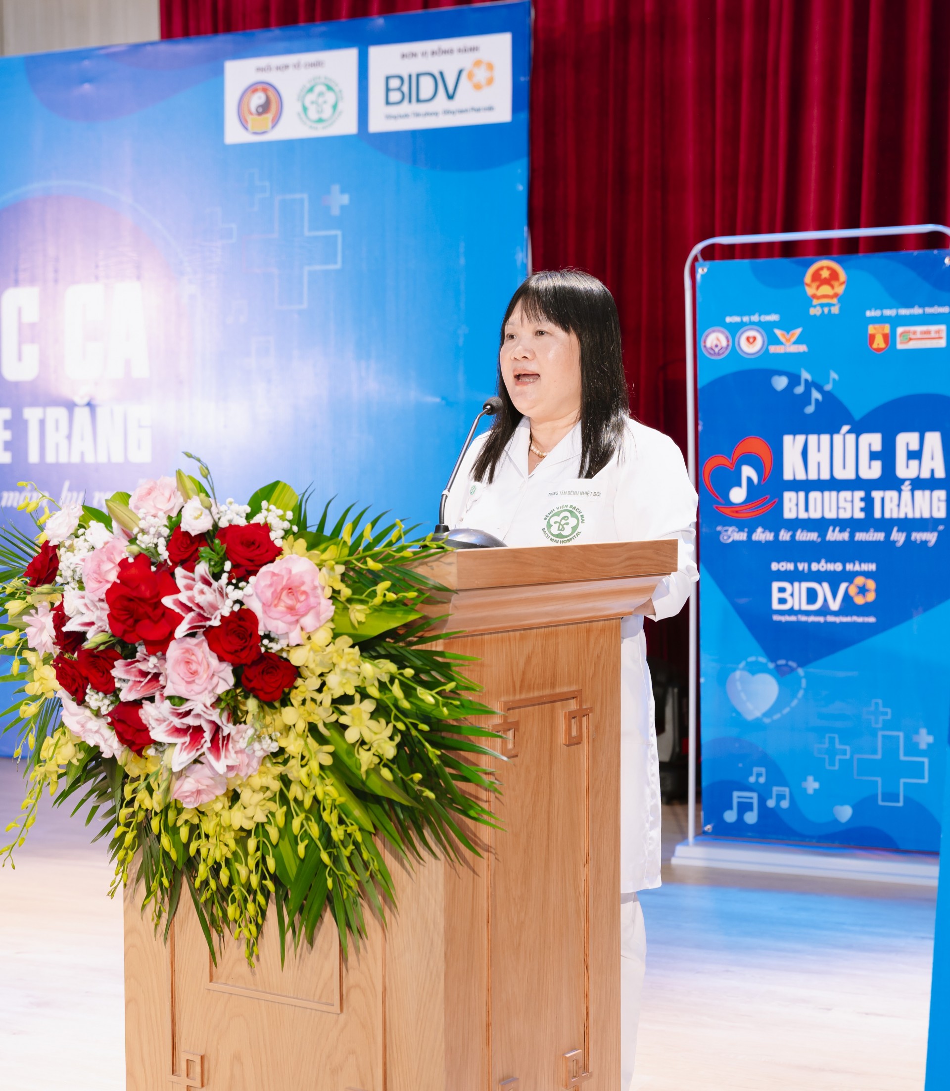 Khúc Ca Blouse Trắng 2026": Giai Điệu Từ Tâm Khơi Mầm Hy Vọng Tại Bệnh Viện Bạch Mai Cơ Sở Ninh Bình TS.BS Đoàn Thu Trà- Chủ tịch Công đoàn BV Bạch Mai, quyền Viện trưởng viện Y học Nhiệt đới, Bệnh viện Bạch Mai phát biểu cảm ơn chương trình