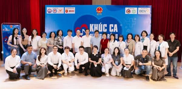 Khúc Ca Blouse Trắng 2026″: Giai Điệu Từ Tâm Khơi Mầm Hy Vọng Tại Bệnh Viện Bạch Mai Cơ Sở Ninh Bình